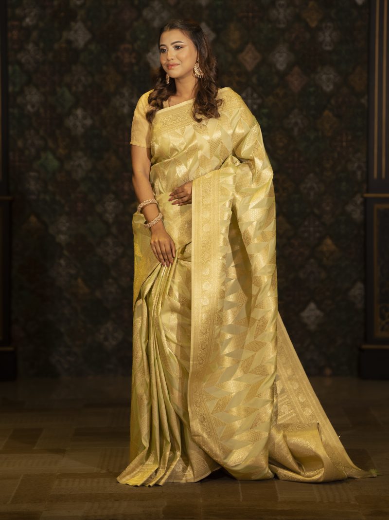 Casual Wear Kora Silk Saree Designed in Burgundy and Pink Color