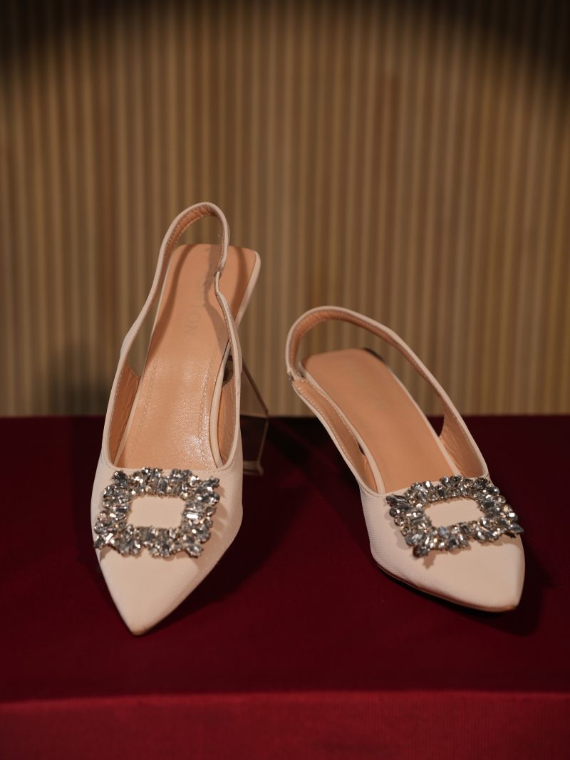 Off White ladies shoes crafted in transparent stone