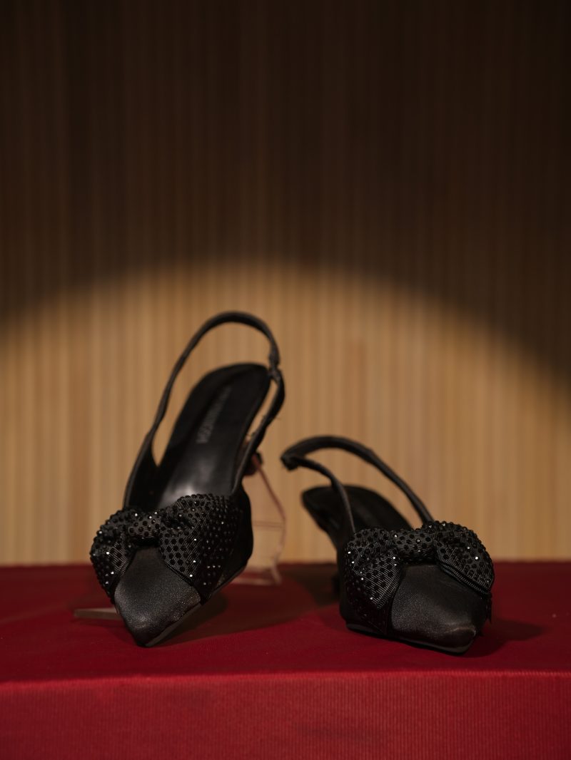 Gorgeous Black Color Party Wear Ladies Shoes