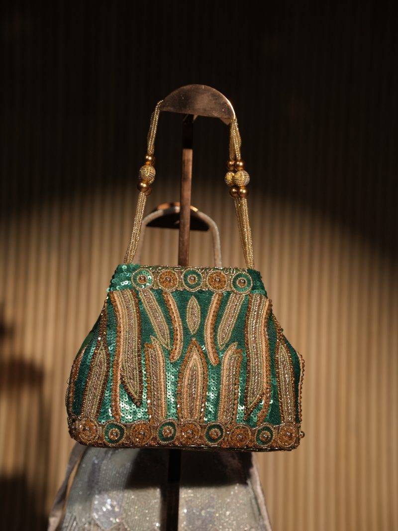 Sequential Work Carrying Ladies Purse