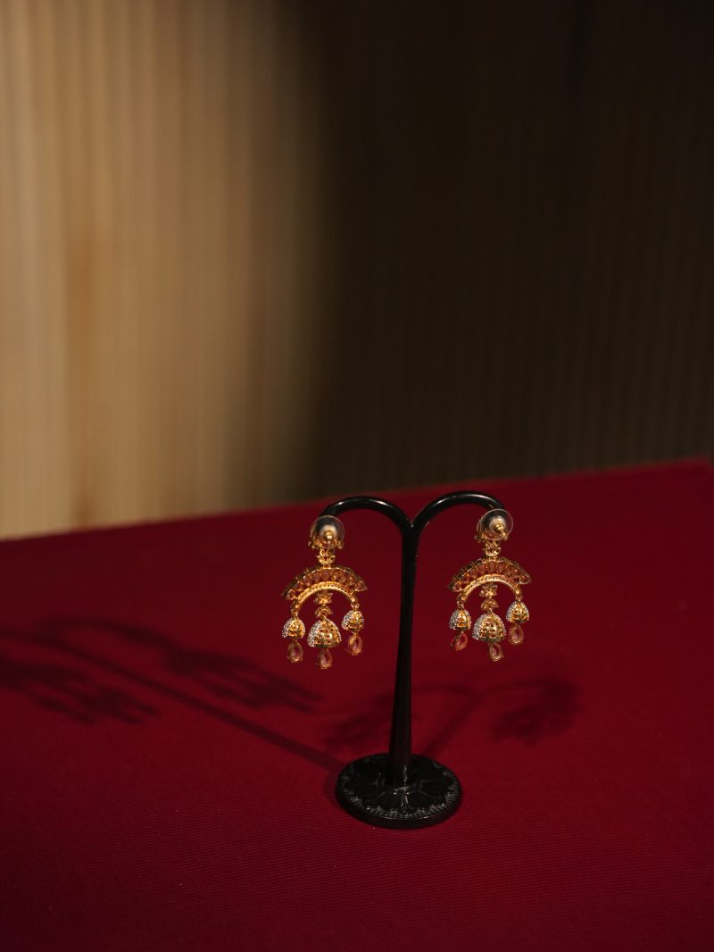 Diamond Cut Stone Work Party Wear Ear Ring