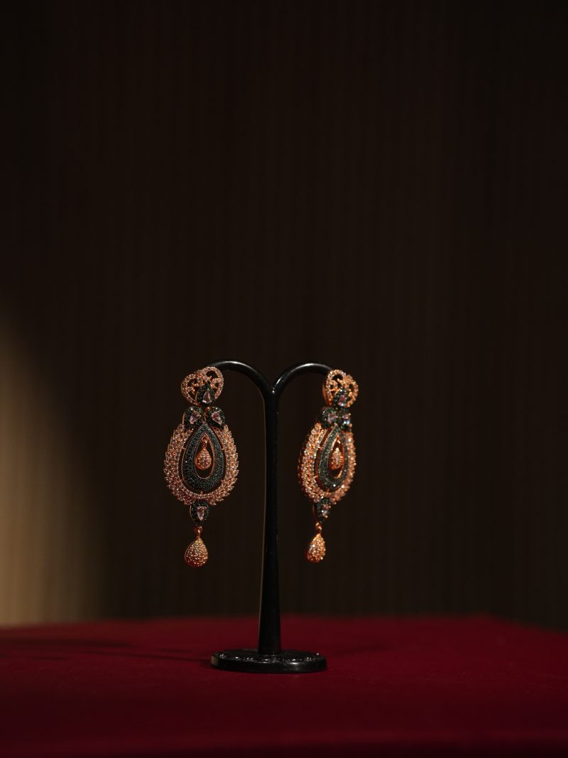 Party Wear Diamond Cut Stone Work Ear Ring