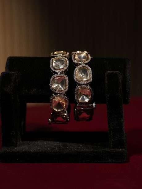 Kundan & Diamond Cut Stone Work Bridal Bangles