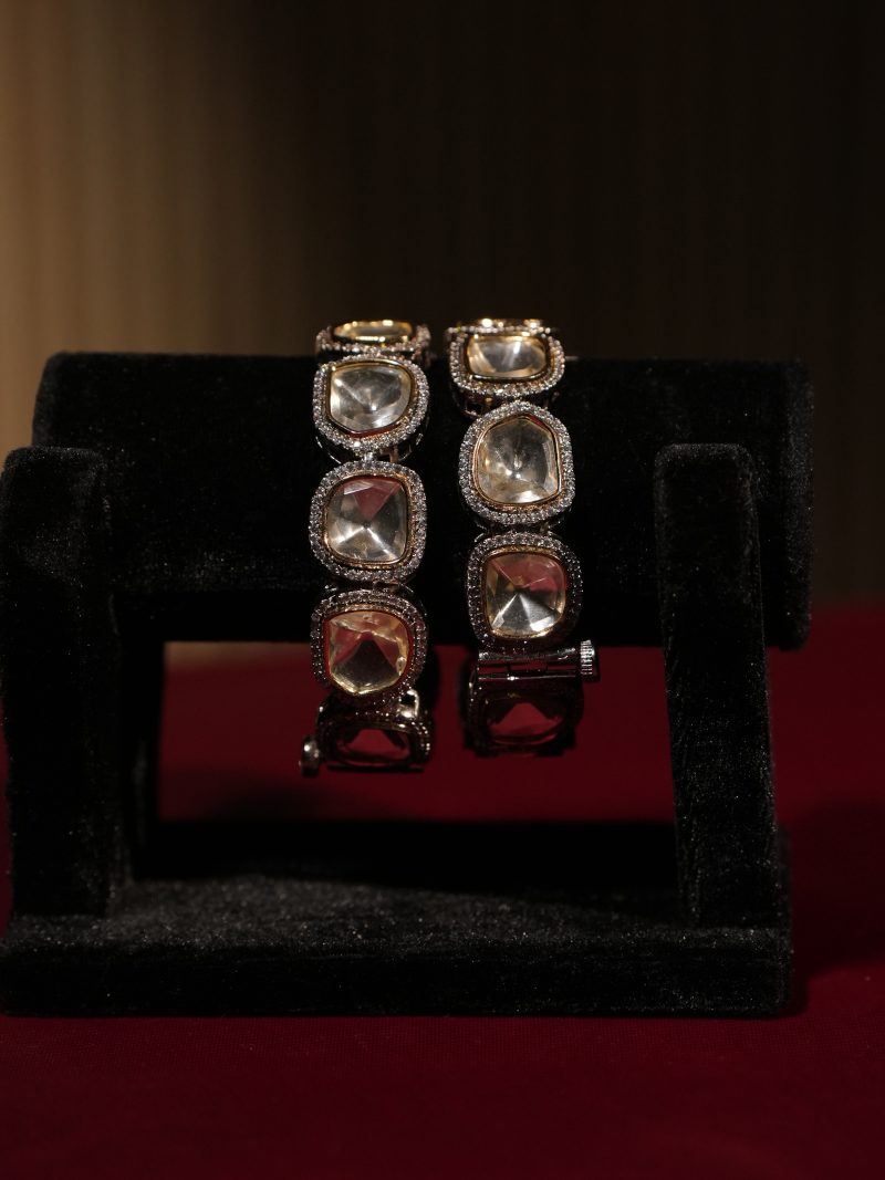 Kundan & Diamond Cut Stone Work Bridal Bangles