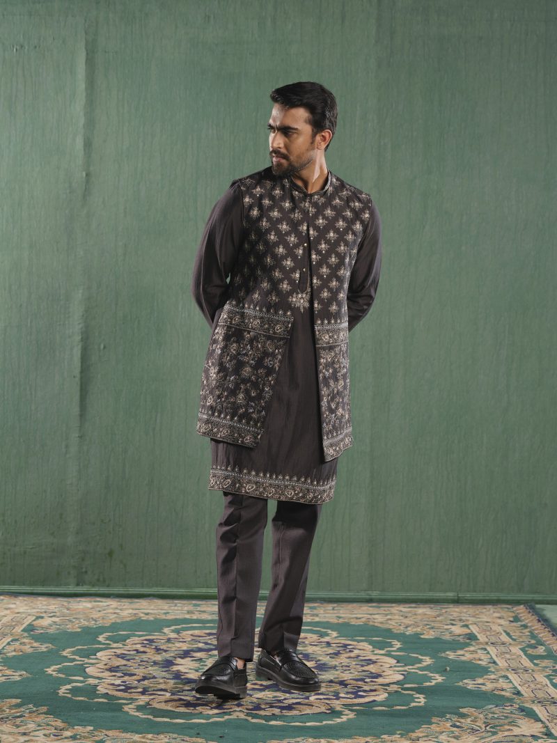 Splendid Looking Gray Color Party Wear Silk Koti Set.