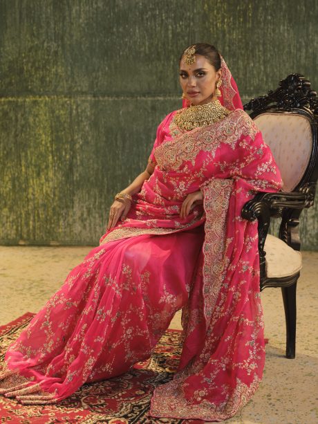 Dashing Magenta Colored Maslin Saree For The Wedding